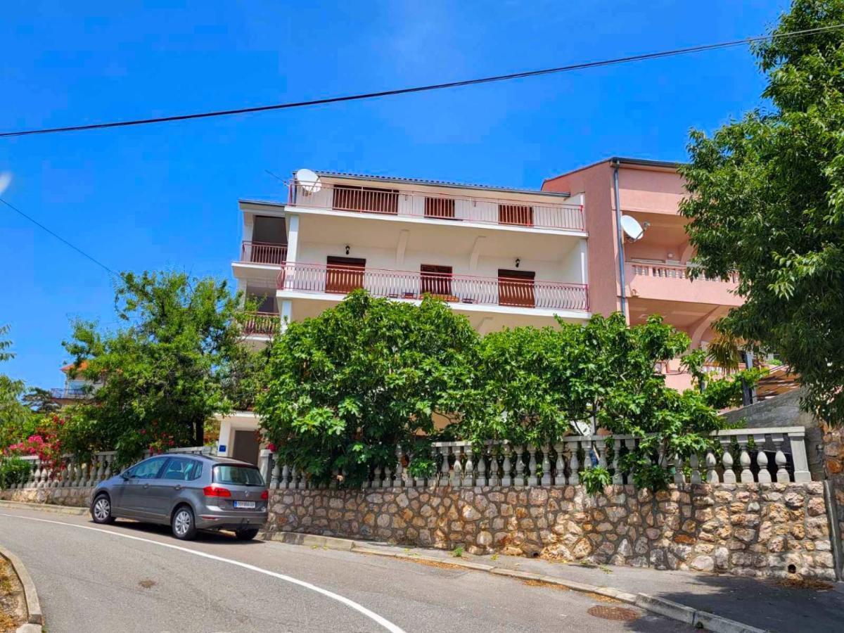 Apartments Manda Novi Vinodolski Luaran gambar