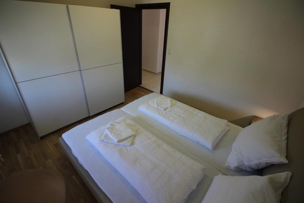 Apartments Manda Novi Vinodolski Luaran gambar