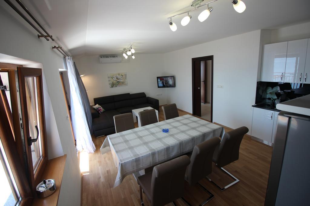 Apartments Manda Novi Vinodolski Luaran gambar