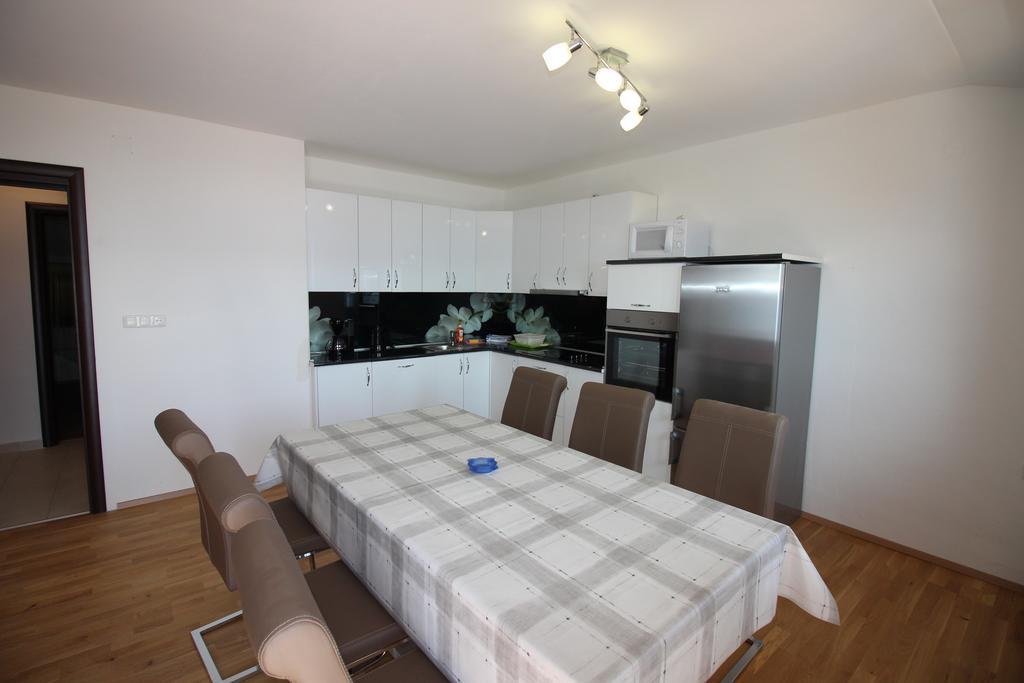Apartments Manda Novi Vinodolski Luaran gambar